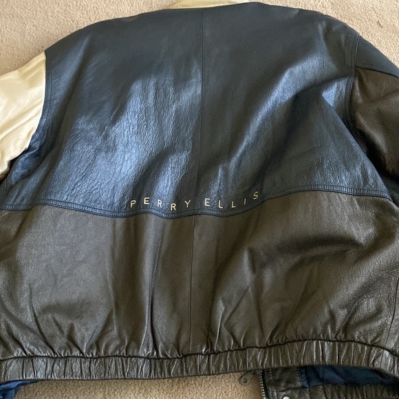 Vintage Perry Ellis bomber jacket - Picture 3 of 3
